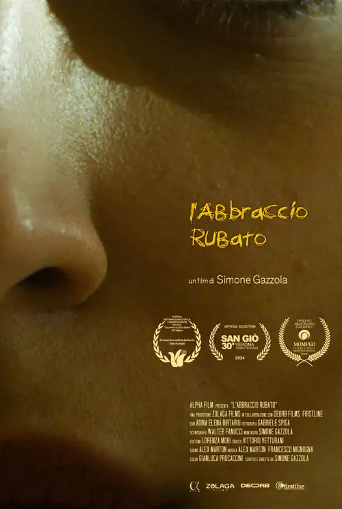 Distribuzione del cortometraggio "L'abbraccio rubato" di Simone Gazzola